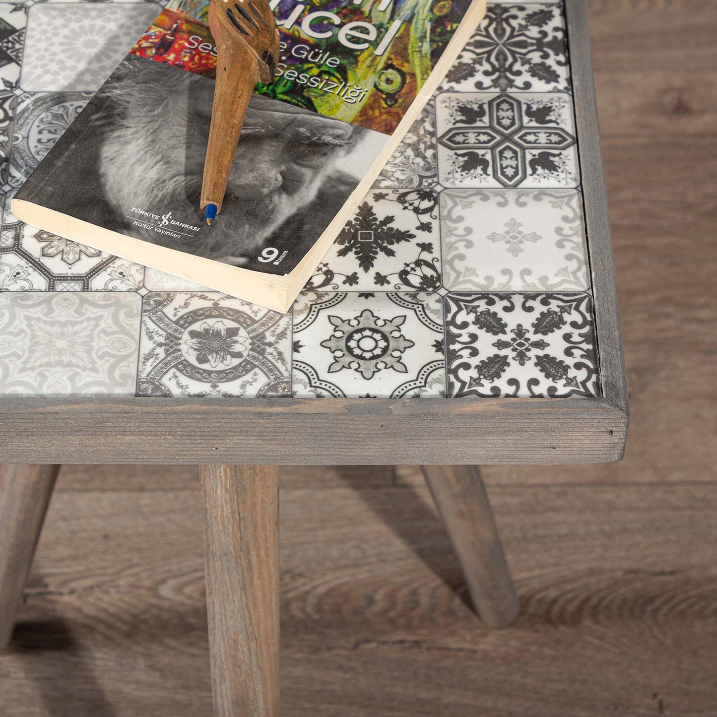 Esperanza Ceramic 32x32 Coffee Table - Sculpo