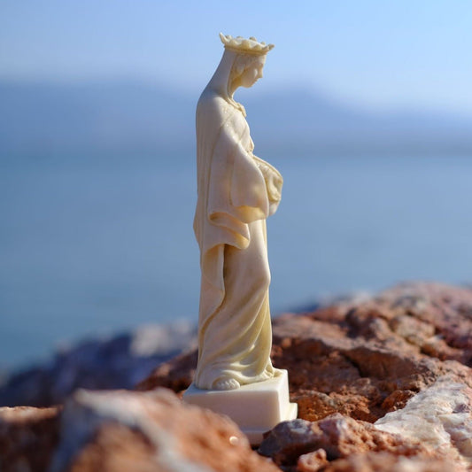 Virgin Mary Premium Sculpture - Sculpo